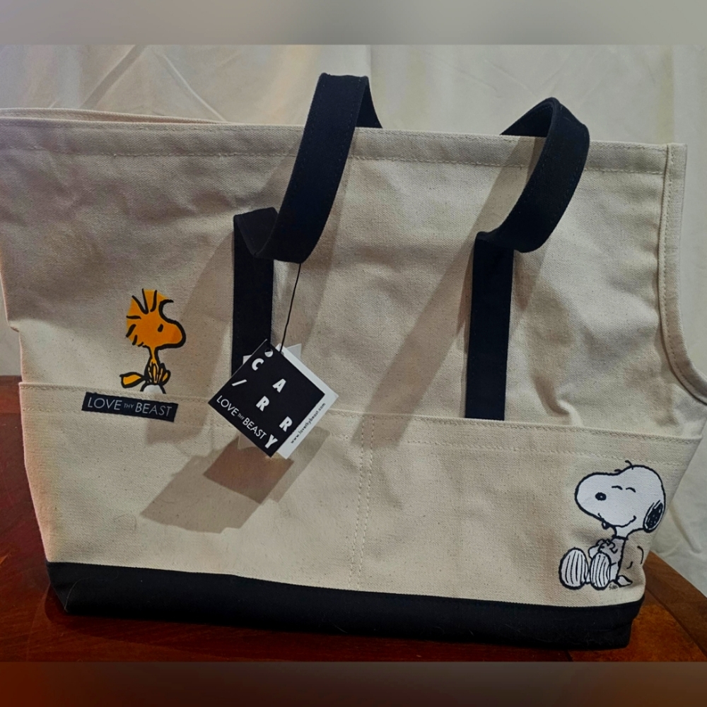 Canvas Peanuts Pet tote Love Thy Beast